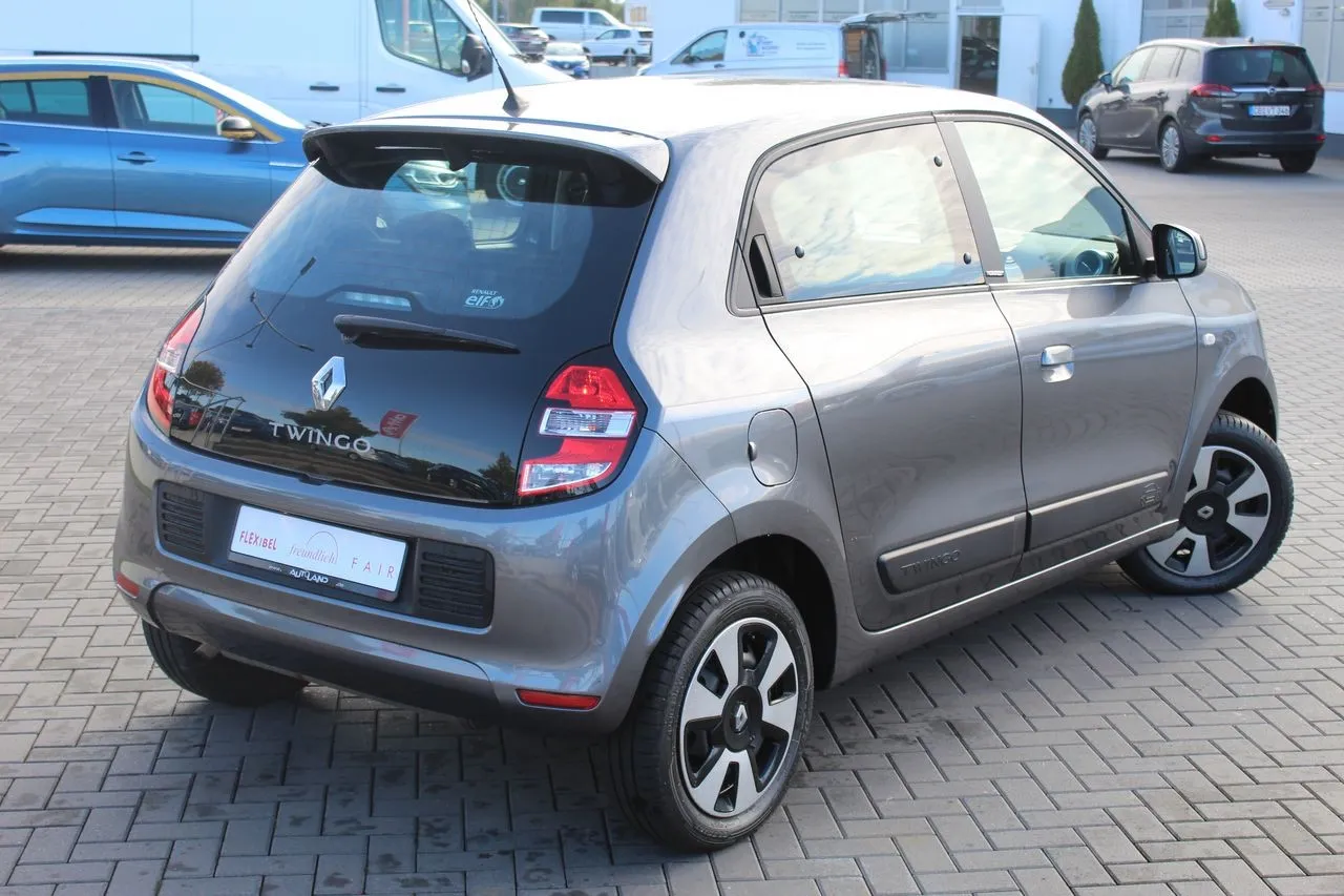 Renault Twingo 1.0 SCe Limited...  Image 4